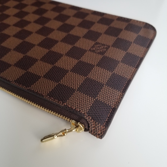 LOUIS VUITTON Neverfull Pouch GM Damier Ebene Print - Picture 6 of 16
